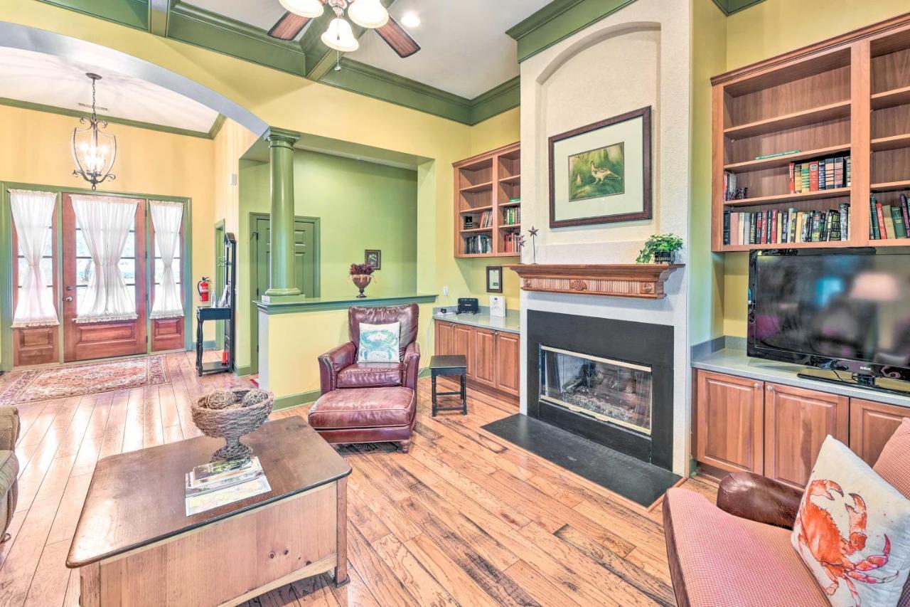 Chic Bluffton Cottage With Yard, 7 Mi To Beach! Exterior photo